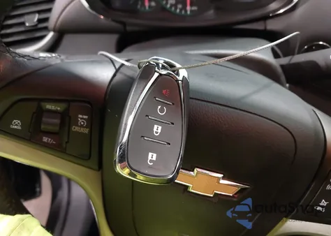 2022 Chevrolet Trax Awd Lt from USA, damaged, VIN KL7CJPSM1NB523989